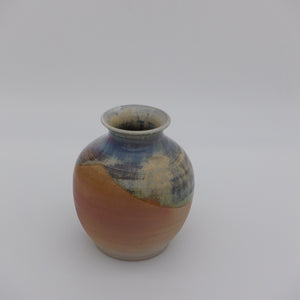 Vase in rutile