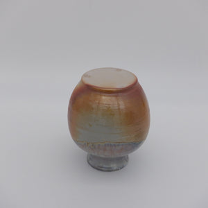 Vase in rutile